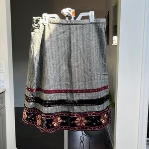 Monroe and Main Tweed Appliqué Skirt Size 16